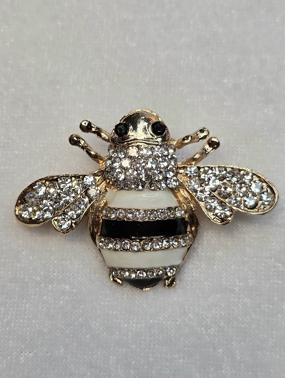 New Gorgeous Crystal and Enamel Honey Bee Brooch / Pin